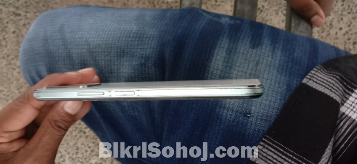 Vivo y21